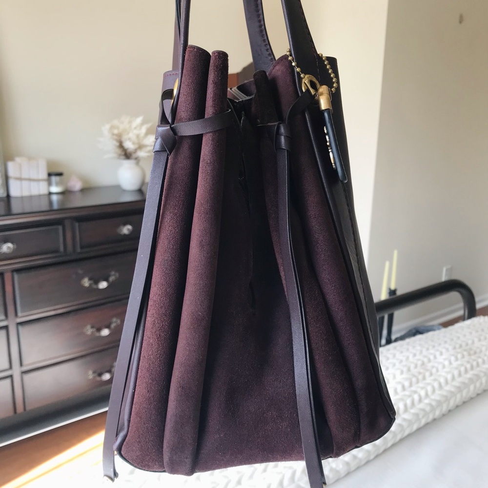 Coach 1941 Harmony Burgundy Oxblood Hobo with Gold Hardware & Rogue Hangtag - Picture 5 of 14